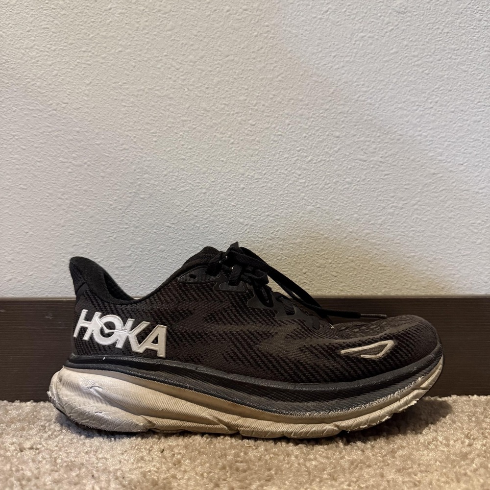 Hoka One One Clifton 9 Shoes Womens Size 7.5B Black Running Cushioned Sneakers